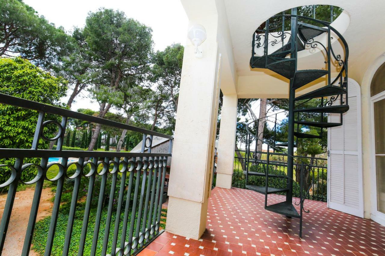 הוילה וילאסקה דה סולסינה Colonial Planet Costa Dorada מראה חיצוני תמונה